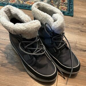 Cozy Sorel Carnival Explorer Boots!!!